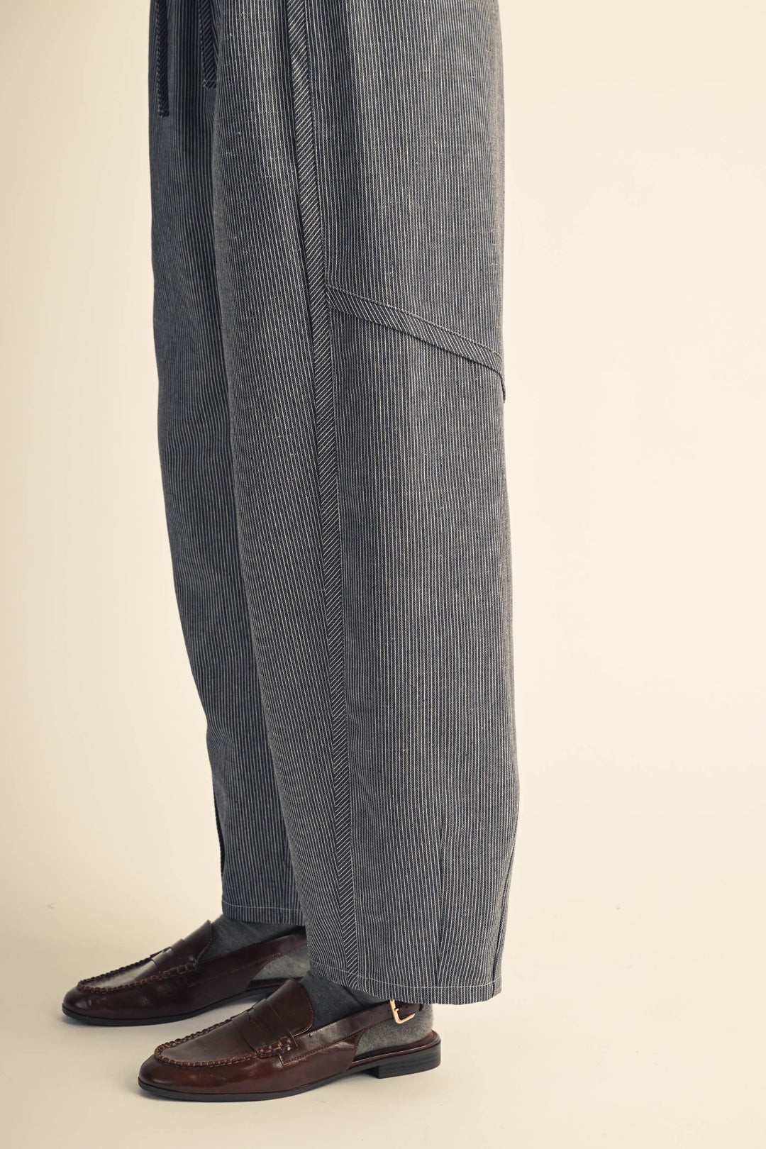 722IK Utility Barrel Leg Pants