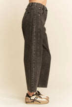Load image into Gallery viewer, PATCH POCKET WIDE LEG CULOTTE DENIM BARREL PANTS