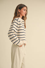 Load image into Gallery viewer, KNITTED CARDIGAN