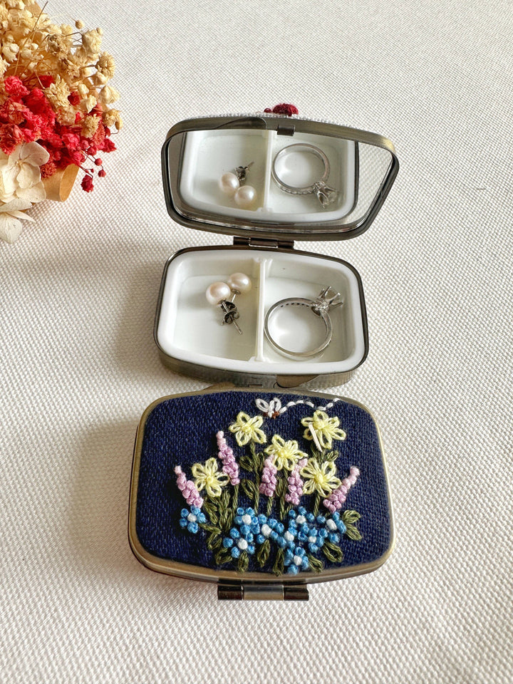 Floral Embroidered Rectangle Mini Jewelry Box With Mirror QF23