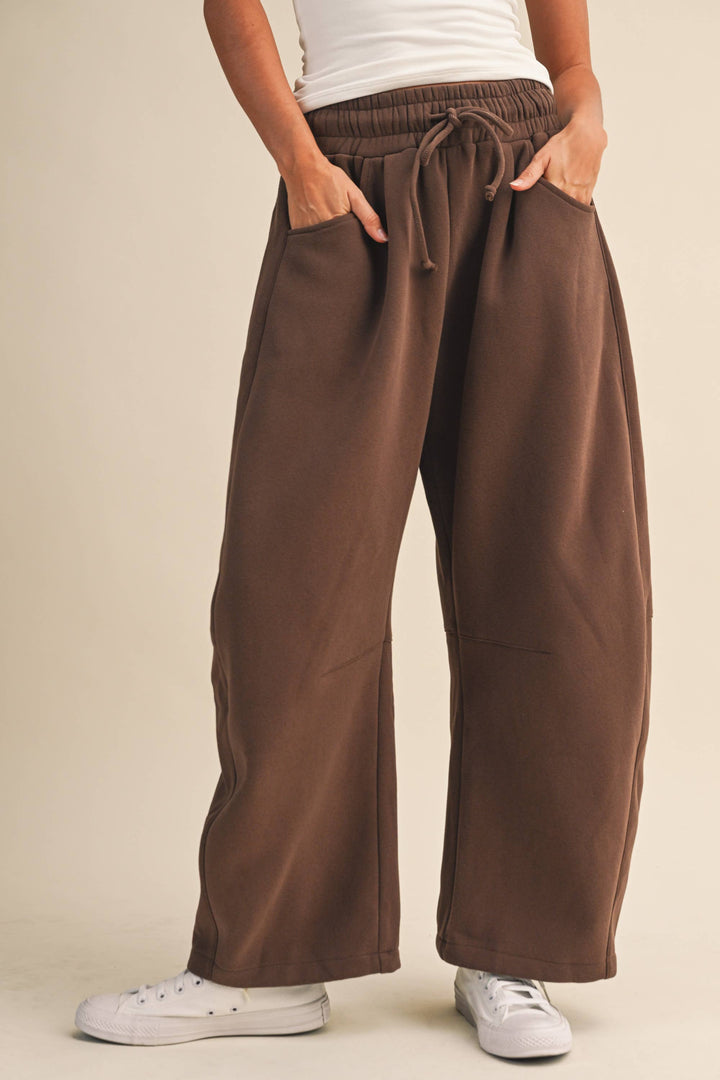 IP1447 BARREL SWEATPANTS
