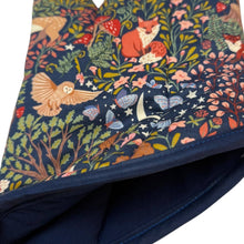 Load image into Gallery viewer, Forest Friends Oven Mitt CW22