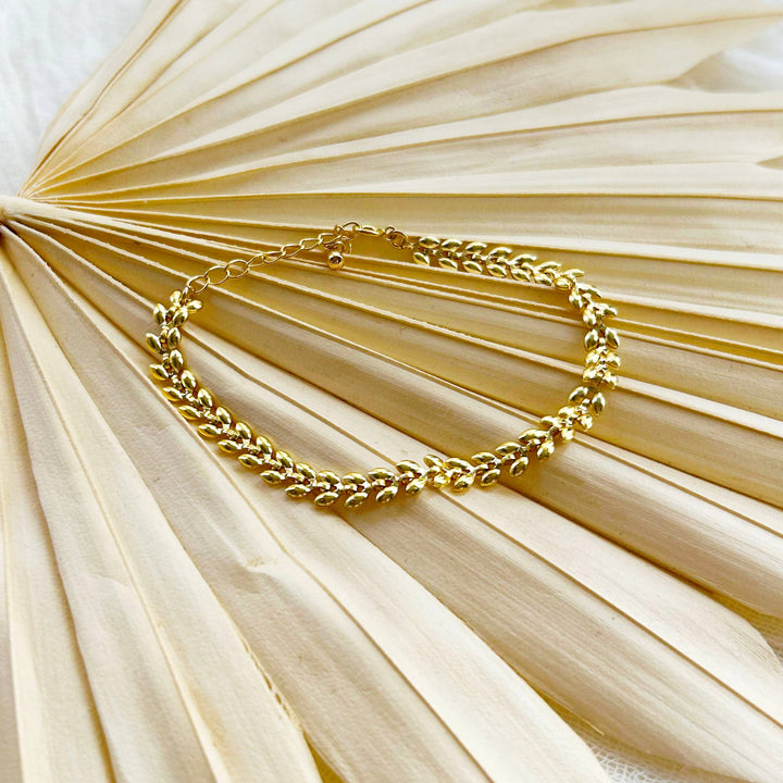 Dainty Leaf Bracelet 
