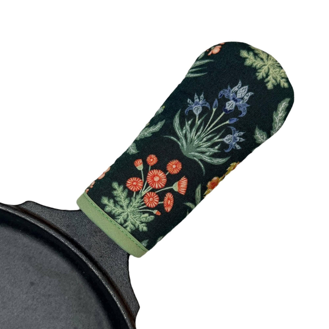 Botanical Blooms Cast Iron Skillet Mitt CW88
