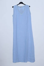 Load image into Gallery viewer, Sleeveless Short Dresses in 100% Linen REF. 10090