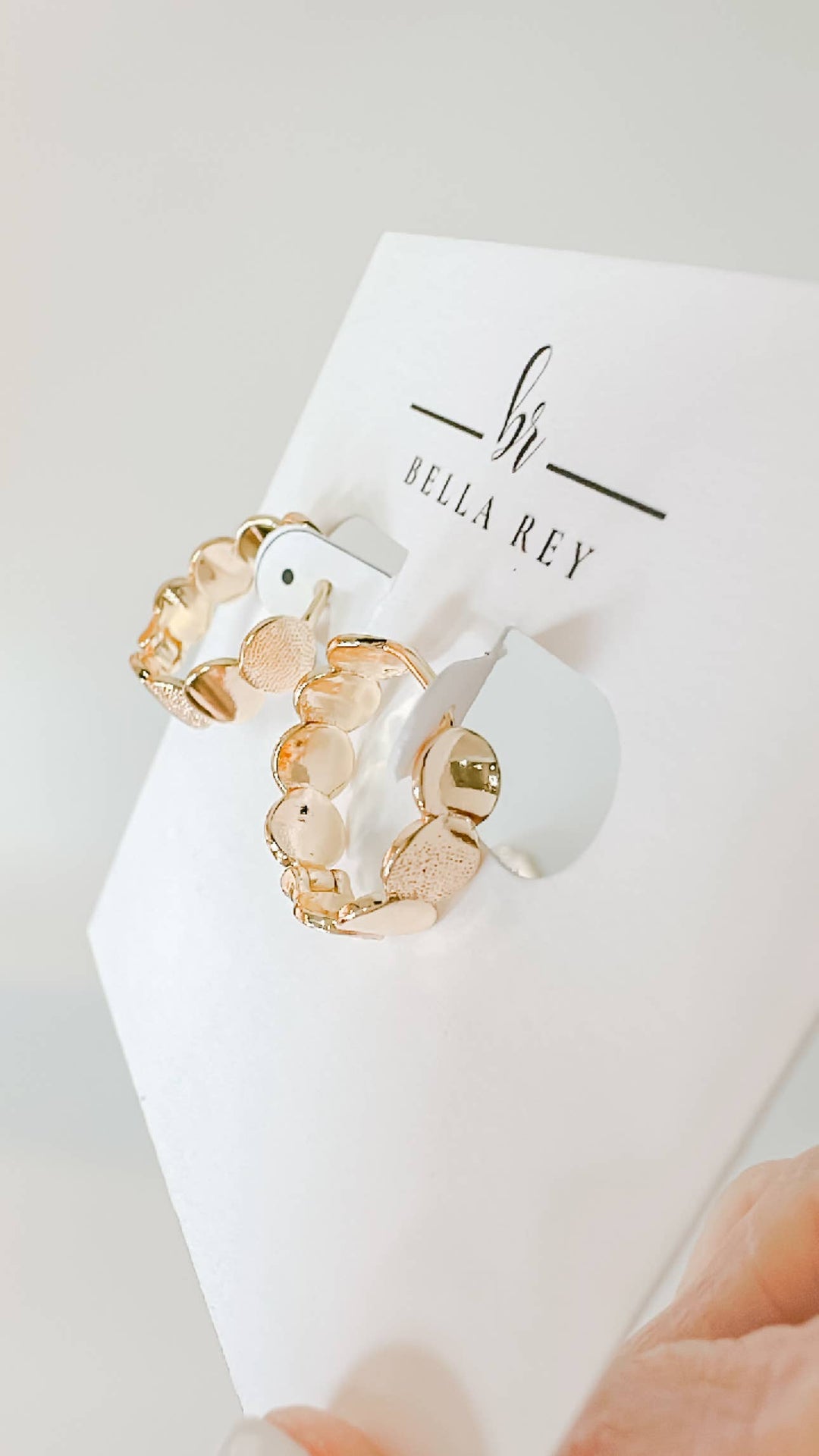 Grace hoops-18k gold plated earrings-huggies BRE86