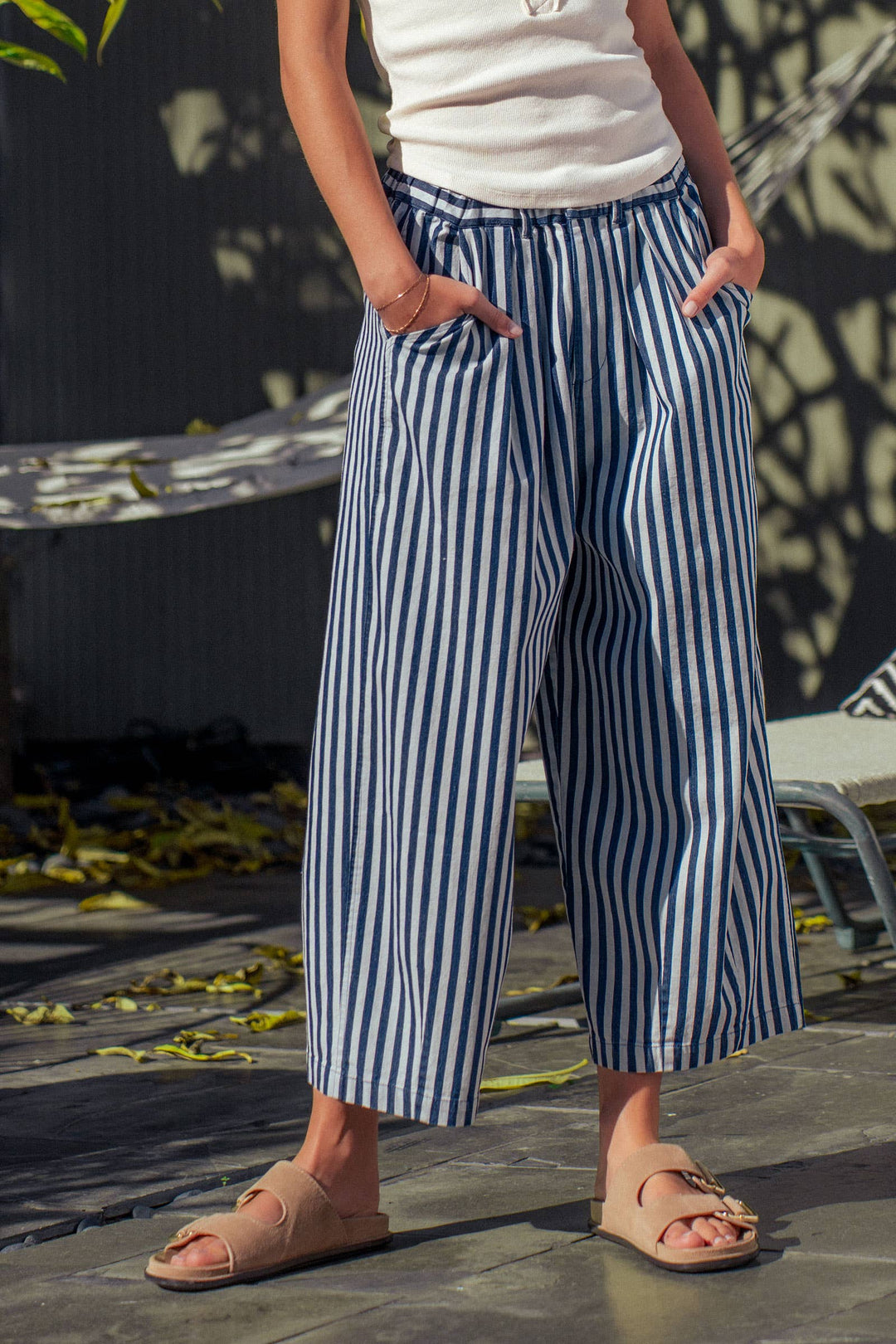 Striped Pleated Wide Leg Culotte Pants UD35