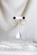 Load image into Gallery viewer, Cait Hoop Earrings HB03