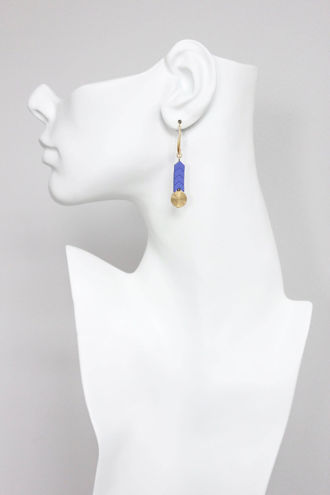 GNDE34 - blue and brass hook earrings
