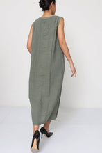 Load image into Gallery viewer, Sleeveless Short Dresses in 100% Linen REF. 10090