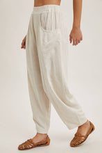 Load image into Gallery viewer, RELAXED BARREL PANTS WITH POCKETS
