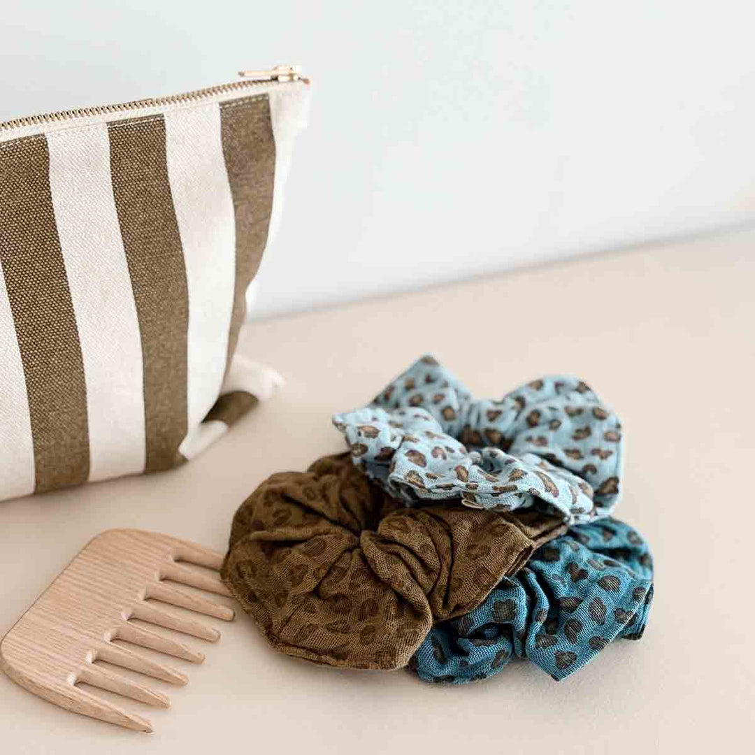 SCRUNCHIE MINI LEOPARD SKY BLUE
