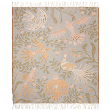 Load image into Gallery viewer, Plume Throw