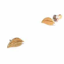 Load image into Gallery viewer, Leaf Stud Earrings