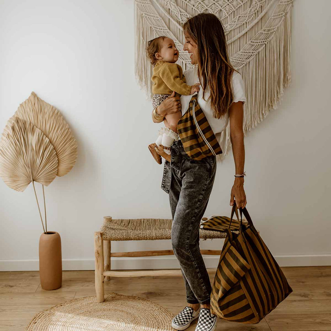 WOMEN BUM BAG STRIPES CUMIN AND BLACK