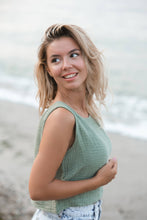 Load image into Gallery viewer, Sleeveless Crinkle Cotton Blouse Top