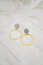 Load image into Gallery viewer, Cait Hoop Earrings HB03