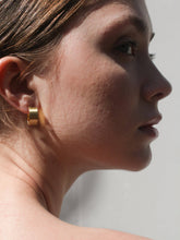 Load image into Gallery viewer, RK03 Golden Mini Hoops