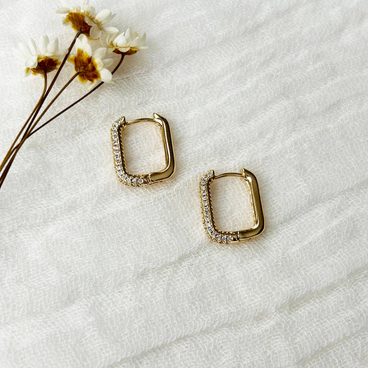 Everyday CZ Oval Hoops KT979