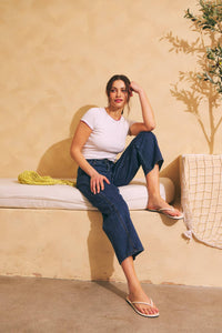 MID RISE BARREL LEG ANKLE DENIM PANTS WITH POCKETS