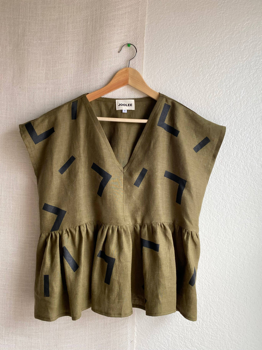 Olive linen top JL33