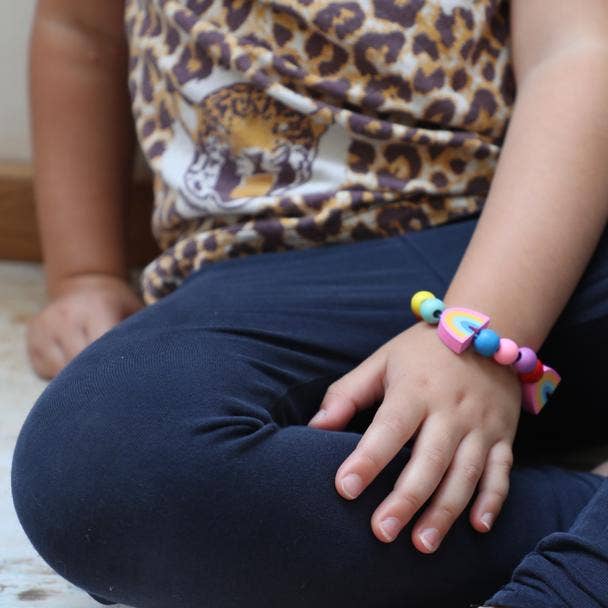 Make Your Own Rainbow Bracelet UKCA1