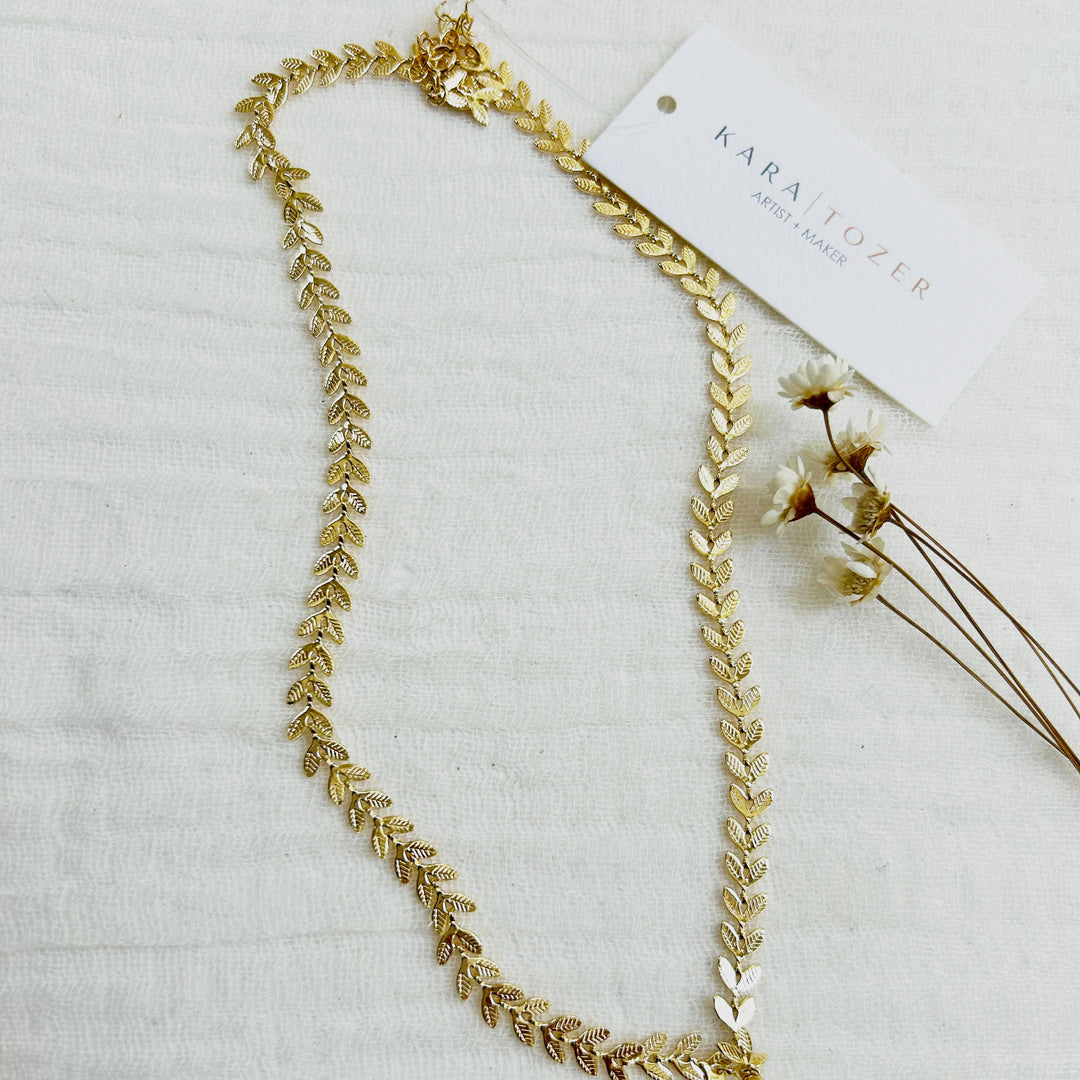 Dainty Leaf Necklace KT29