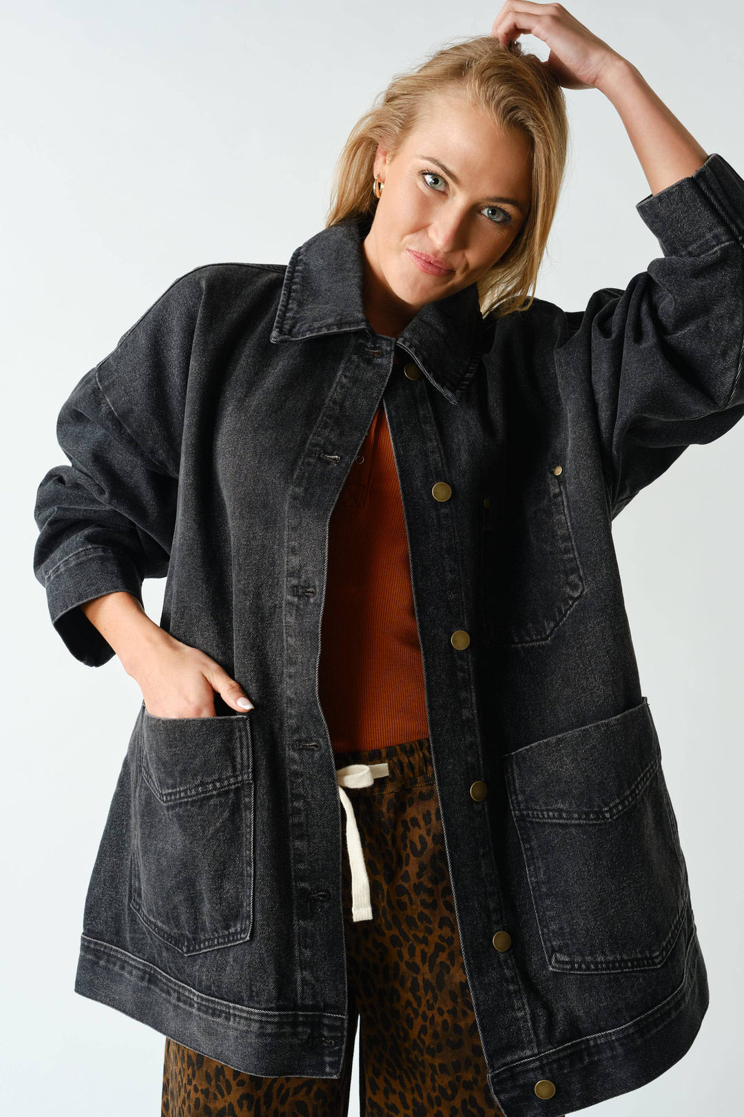 Boxy-Cut Denim Jacket KJ55