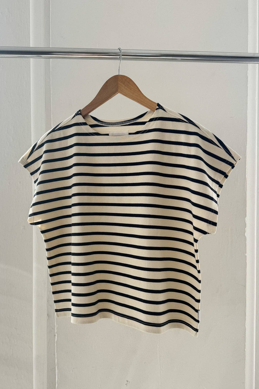 Manon Tee ( 2XS/S - 2M/L )