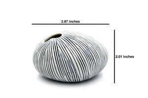 159W27 PEBBLE MINI S - WO 27 Porcelain bud vase