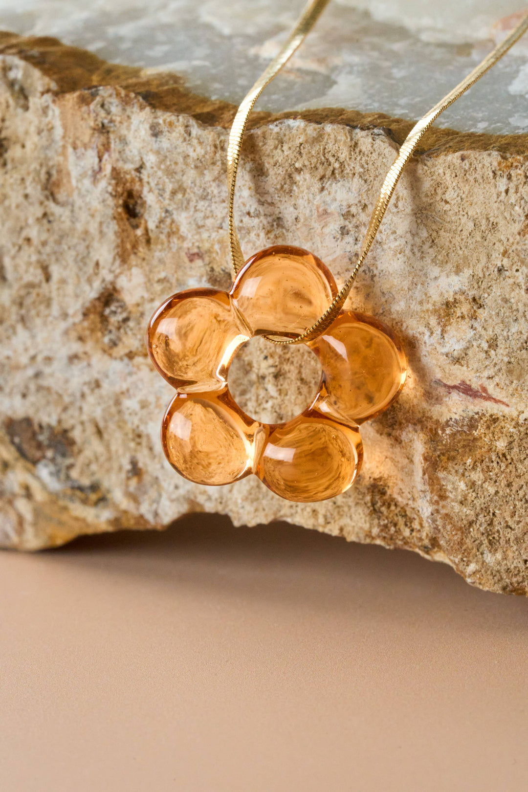 Dazy Glaze Necklace in 18K Gold Plated