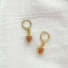 Load image into Gallery viewer, Pinecone Hoop Earrings NC237
