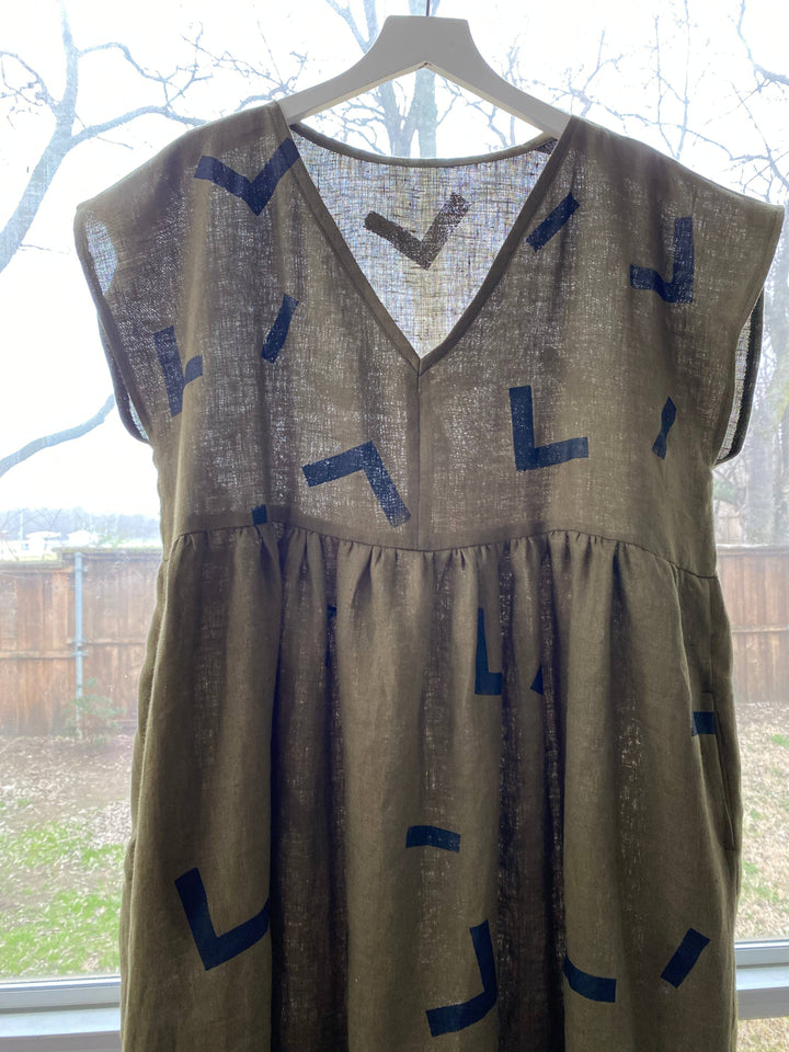 Olive linen dress JL38
