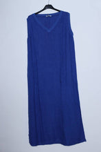 Load image into Gallery viewer, Sleeveless Short Dresses in 100% Linen REF. 10090