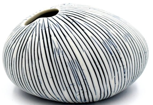 159W27 PEBBLE MINI S - WO 27 Porcelain bud vase