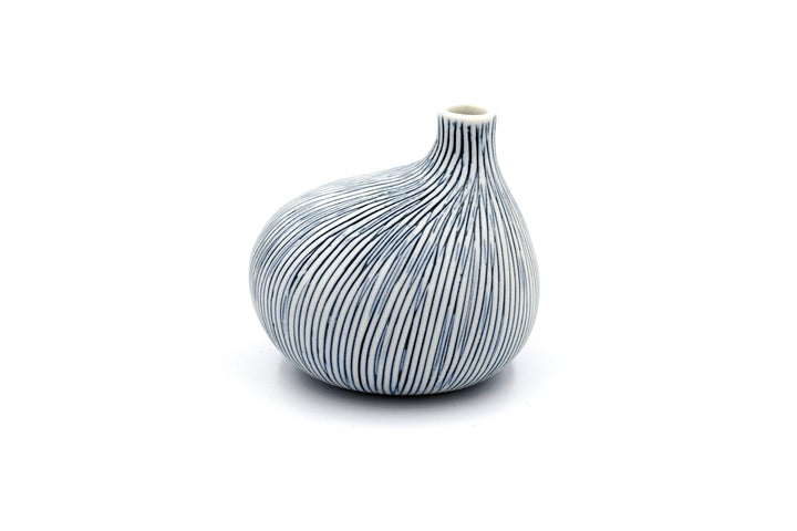190W27 OMO MINI S-Handcrafted Porcelain Bud Vase