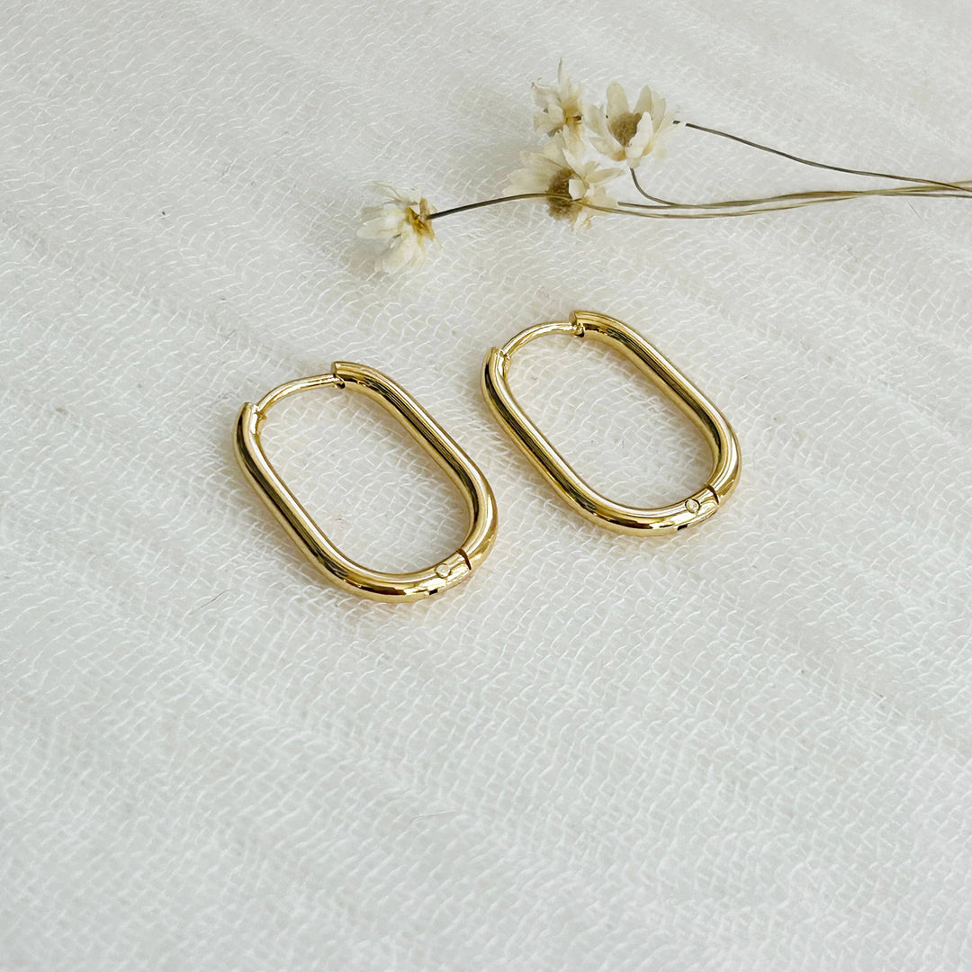Skinny Everyday Gold Oval Hoops KT532