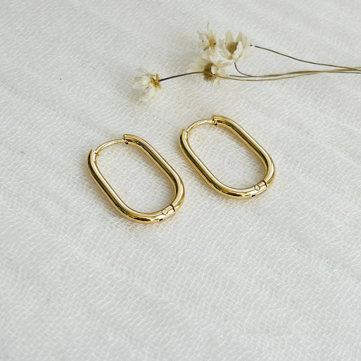 Skinny Everyday Gold Oval Hoops KT532