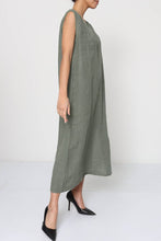 Load image into Gallery viewer, Sleeveless Short Dresses in 100% Linen REF. 10090