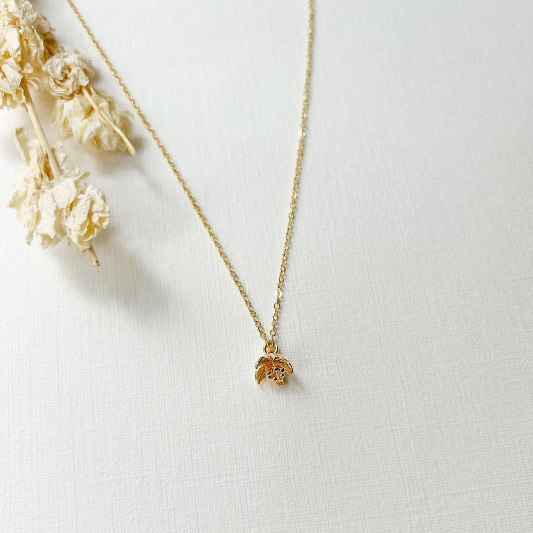 Dainty Floral Necklace KT08