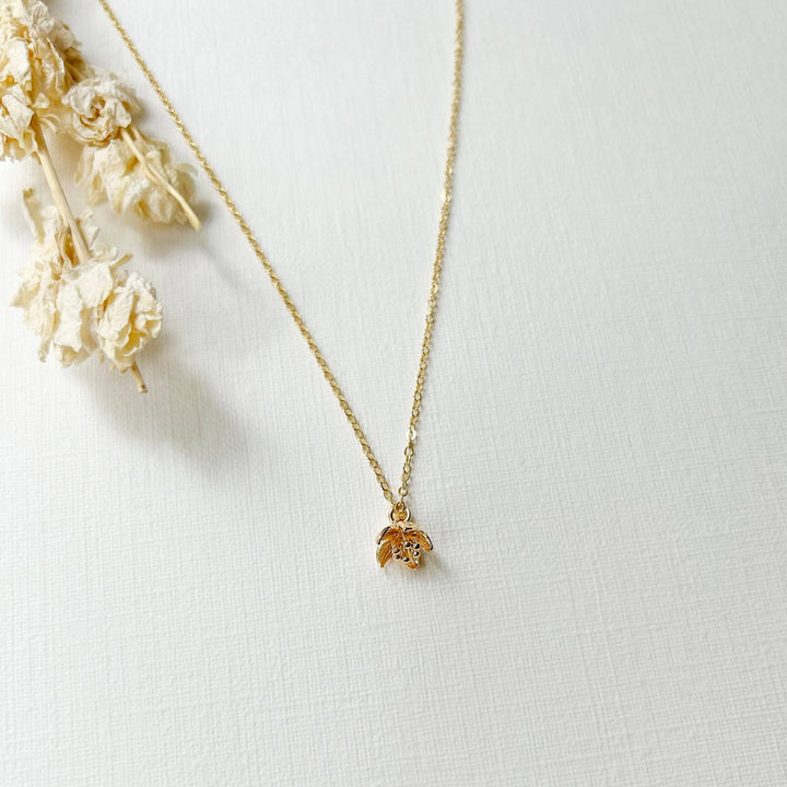 Dainty Floral Necklace KT08