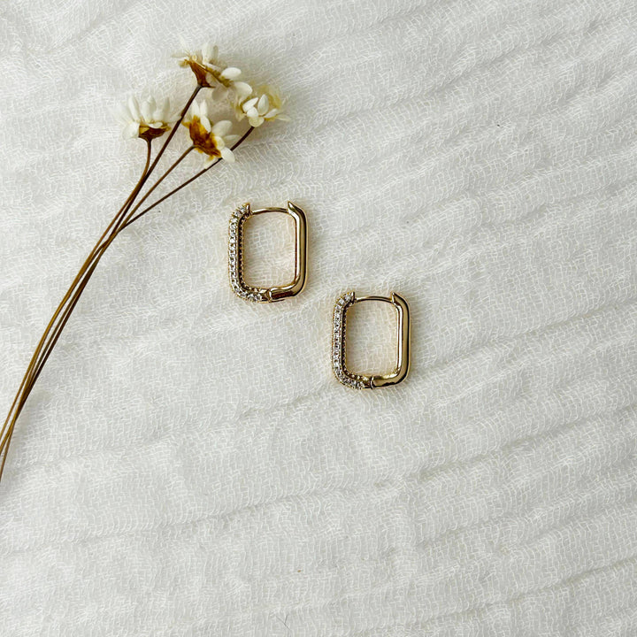 Everyday CZ Oval Hoops KT979