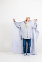 Load image into Gallery viewer, Cottage Garden Throw Blanket