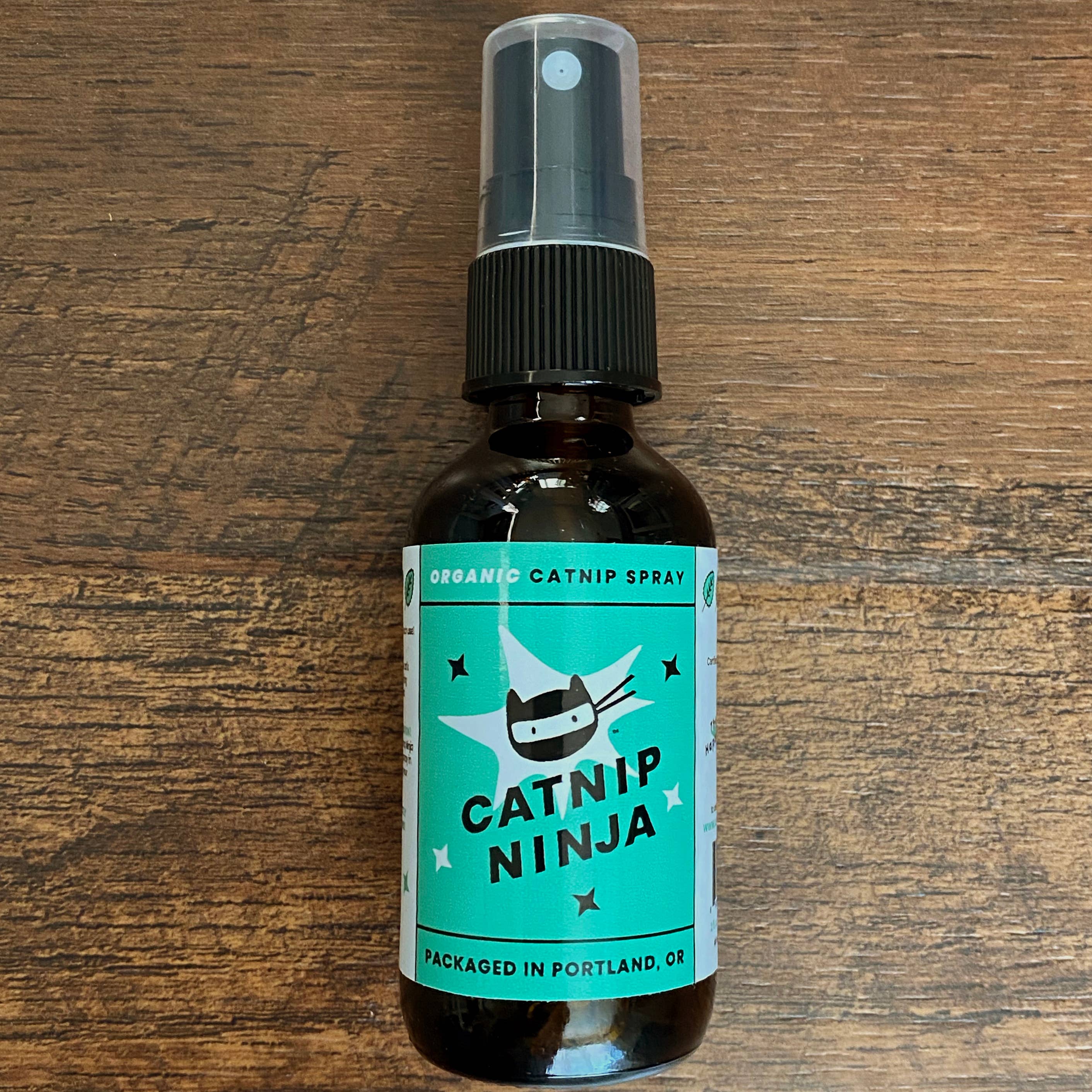 Catnip Ninja Organic Catnip Spray 2 oz Glass Bottle
