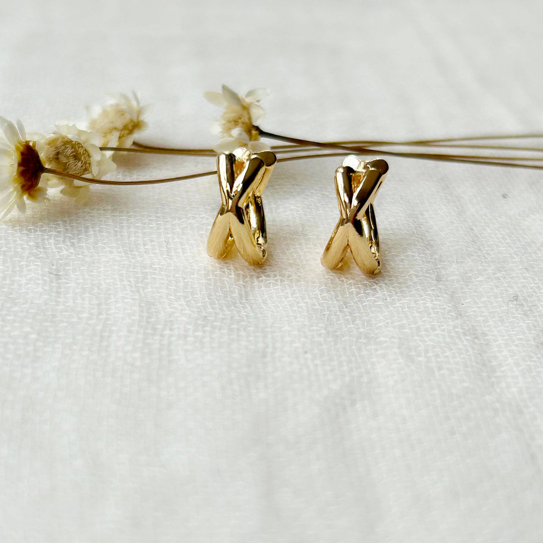 Gold Criss Cross Hoops KT788