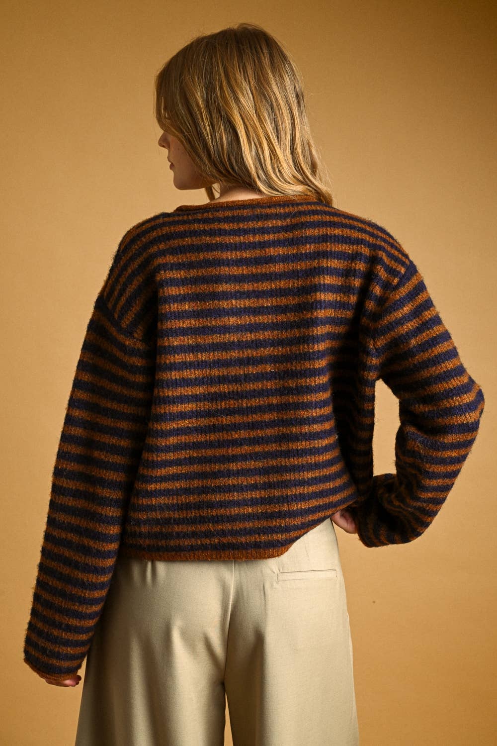J7562   STRIPED BUTTON FRONT SWEATER CARDIGAN