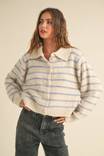 Load image into Gallery viewer, KNITTED CARDIGAN