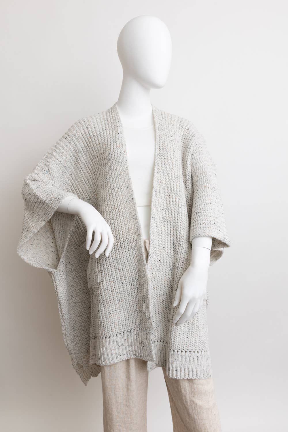 Cozy Chunky Ribbed Knit Pocket Ruana