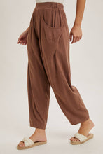 Load image into Gallery viewer, RELAXED BARREL PANTS WITH POCKETS