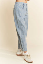 Load image into Gallery viewer, PATCH POCKET WIDE LEG CULOTTE DENIM BARREL PANTS